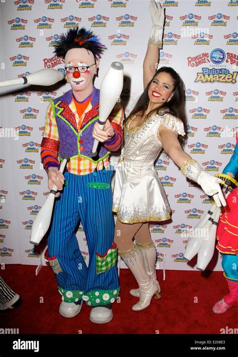 Ringling Bros Y Barnum And Bailey Circus Presenta Construido Para