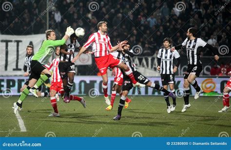 Paok and Olympiakos (0-2) editorial image. Image of greece - 23280800