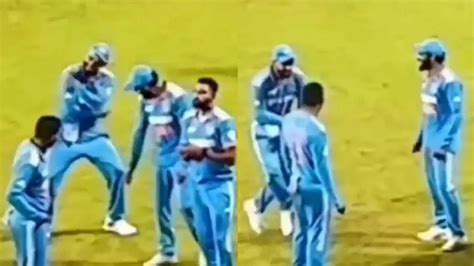 VIDEO Of Virat Kohli Ravindra Jadeja S Hilarious Dance Moves During