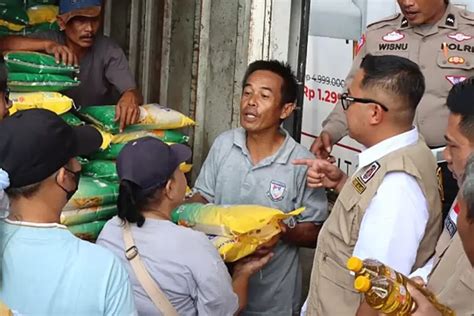 Gudang Di Tumpang Malang Kemas Beras Bulog Jadi Premium Pelaku Sudah