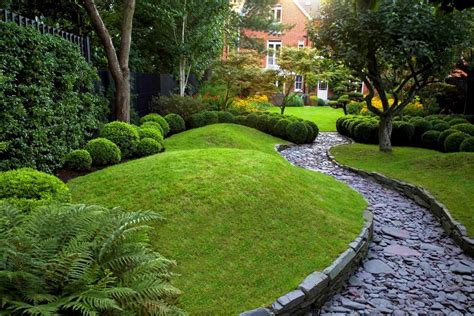 24 Beautiful Boxwood Garden Ideas