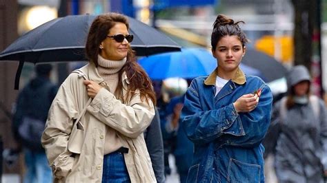 Katie Holmes and Suri Cruise Coordinate in Baggy Jeans | Marie Claire