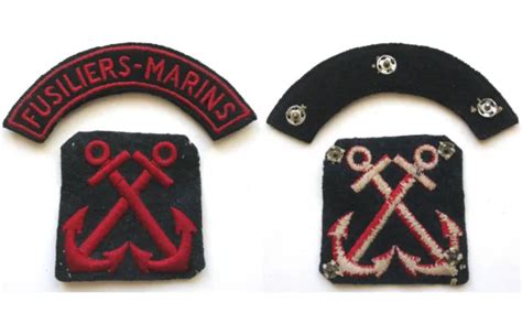 LOT DE 2 ANCIENS INSIGNES TISSUS ECUSSONS FUSILIERS MARINS MARINE