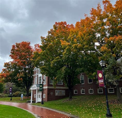 Tour Our Campus Western New England University