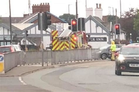 Penwortham Junction Closed As Emergency Services Deal With Crash Blog