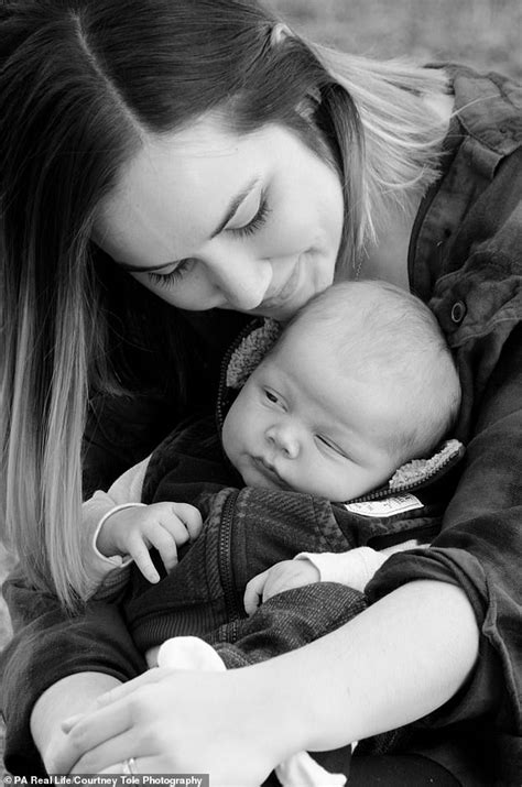 Couple Who Planned To Have Sex On Their Wedding Night Wait SIX YEARS Daily Mail Online