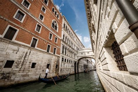 Ponte Dei Sospiri El Famoso Puente De Los Suspiros En Venecia Veneto