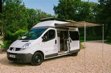 LWB High Roof Renault Trafic 2014 With All Hookup Points 46 500