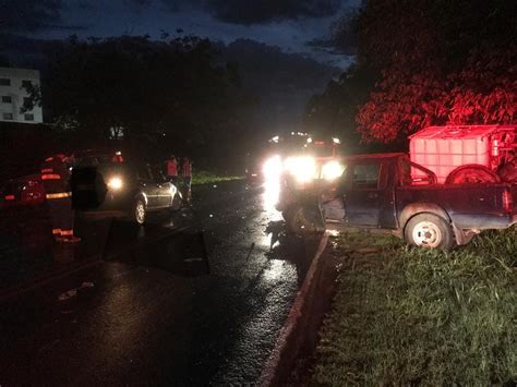 Motorista morre após batida de frente na PR 323 em Rolândia Norte e