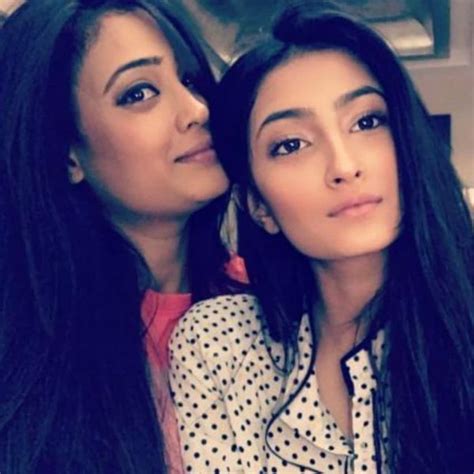 Shweta Tiwari Is A Proud Mom As Daughter Palak Shines In Her Debut Project Watch Video