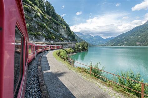 Bernina Express – The World’s Most Beautiful Railway | TopForeignStocks.com