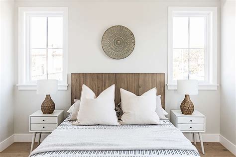 Creative And Stylish Wooden Headboard Ideas