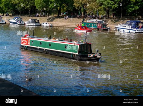 Boat Barge Narrow Boat Longboat Hi Res Stock Photography And Images Alamy