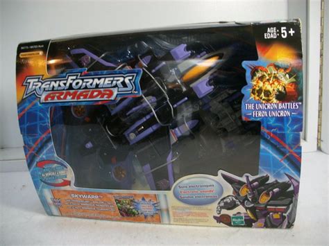 Transformer Armada Skywarp With Thunderclash Mini Con Action Figure