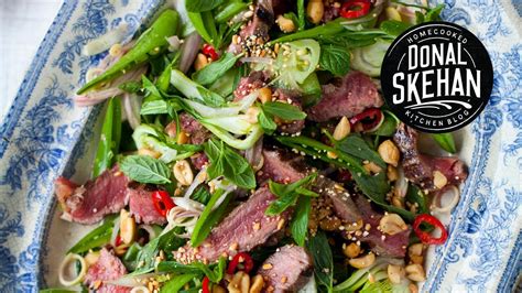 Super Summer Salad Thai Beef And Mint Salad Youtube