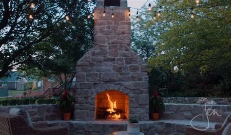 Small Patio Lighting Ideas