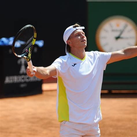 Alexandre Müller après sa victoire contre Andrey Rublev Comme une