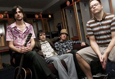 Pin By Amanda Rhoads On Weezer Weezer Rivers Cuomo Weeze