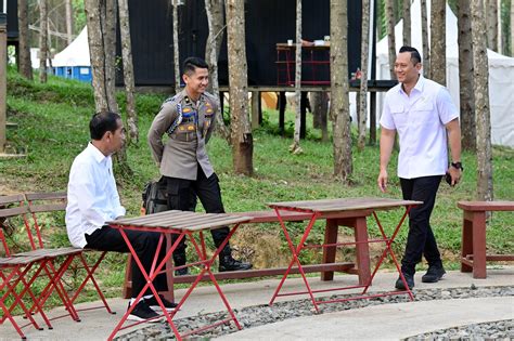 Foto Momen Presiden Jokowi Nikmati Udara Pagi Dan Sarapan Rebusan Di Ikn