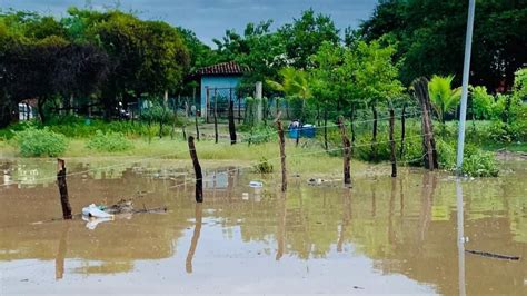 Comunidades incomunicadas por desbordamiento del Goascorán