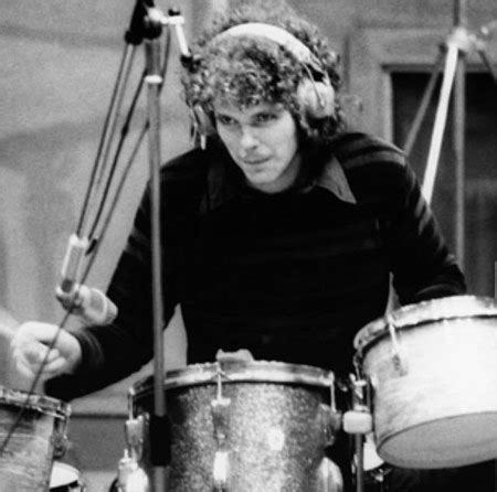 Drummerworld: Jim Gordon