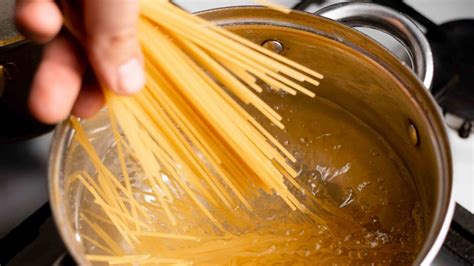 Why Timing Matters When Boiling Pasta