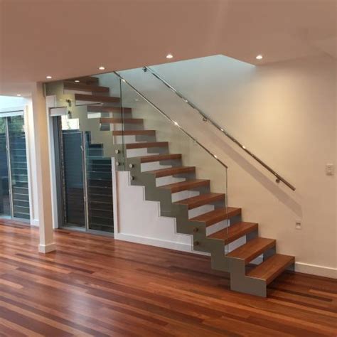 Stainless Steel Zig Zag Stringer Wood Step Glass Staircase China