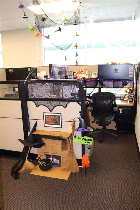 Halloween Office Cubicle Decorations