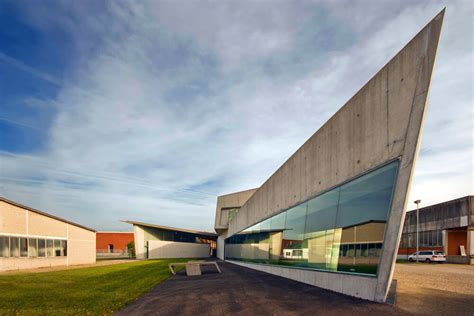 Vitra Fire Station ArchiTravel