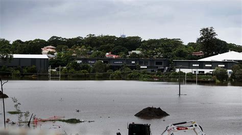 Qld Brisbane Gold Coast Weather Huge System Lingers Over States