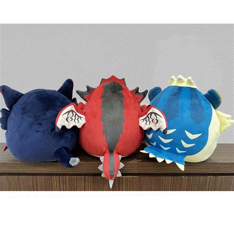 Monster Hunter - Arzuros Fluffy Eggshaped Plush | Crunchyroll Store