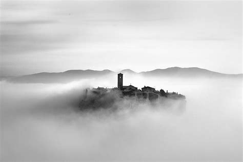 La Piccola Civita Di Bagnoregio Si Racconta A New York Move Magazine