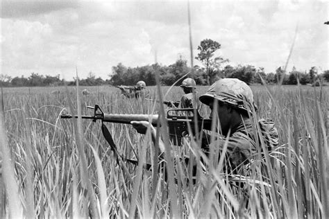 Film Director Oliver Stone Was A Soldier In Vietnam U S Department Of Defense Story