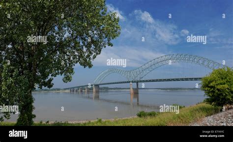 The Hernando De Soto Bridge Is A Through Arch Bridge Carrying