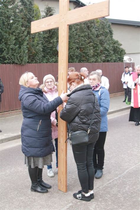 Droga Krzy Owa Do Lasku Zwierskiego Parafia W Katarzyny W Dzia Dowie