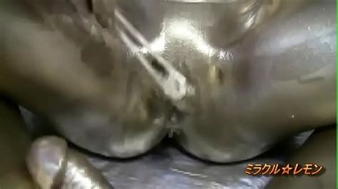 Asian Gold Body Painting Statue Public Porn Vidéos de Sexe et Porno