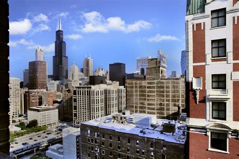 Hilton Chicago- Michigan Ave Cultural Mile in Chicago, IL | Expedia