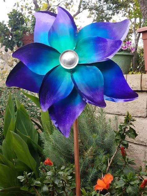 DIY Garden Spinner Garden Spinners Garden Wind Spinners Garden Art Diy