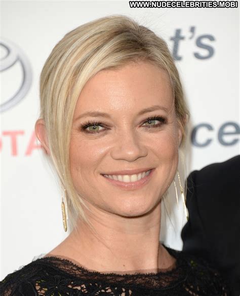 Amy Smart No Source Celebrity Beautiful Babe Posing Hot Awards High