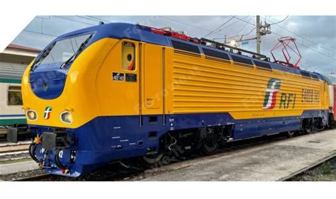 Ferrovie Dello Stato Italiane FS E 402B 142 HO Rete Ferroviaria