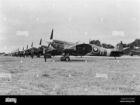 Royal Air Force Fighter Command 1939 1945 Supermarine Spitfire Mark