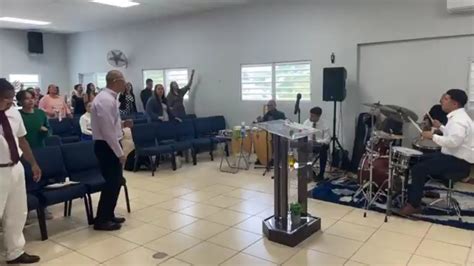 Culto En La Iglesia Fuente De Salvación Del Caserío Roig En Humacao