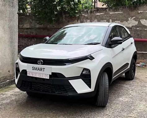 2023 Tata Nexon Facelift Sub Compact Sub 4m SUV Base Smart Variant In