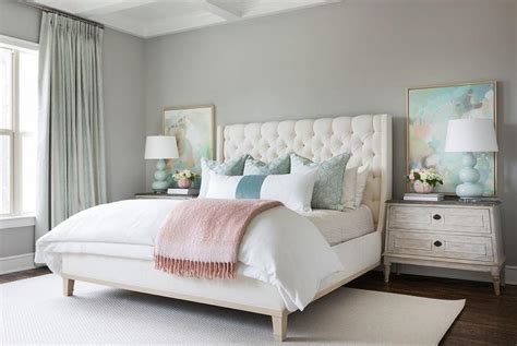 Cream Tufted Bed With Light Blue Triple Gourd Lamps Transitional