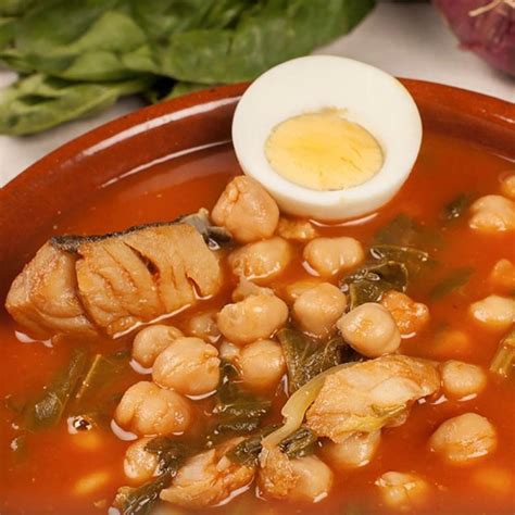 Potaje De Garbanzos Y Bacalao Para Semana Santa