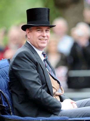 Prince Andrew accusé d agression sexuelle cette somme faramineuse