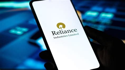 Reliance Q Results Highlights Ril S Q Net Profit Stays Flat At