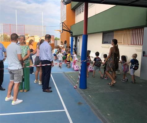 Riba Roja Reparte 1 719 Cheques Escolares Entre Los Niveles De Infantil