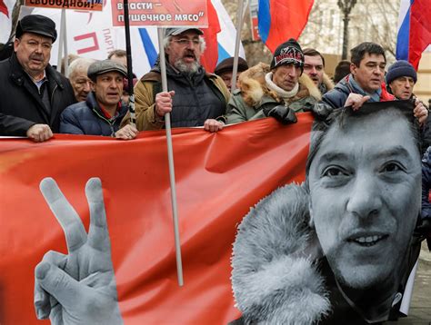 Thousands March In Moscow On Anniversary Of Jewish Putin Critics