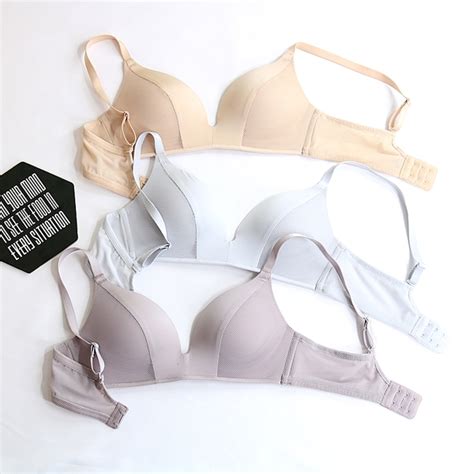 Hot Geo Antoinette Bikini Pics